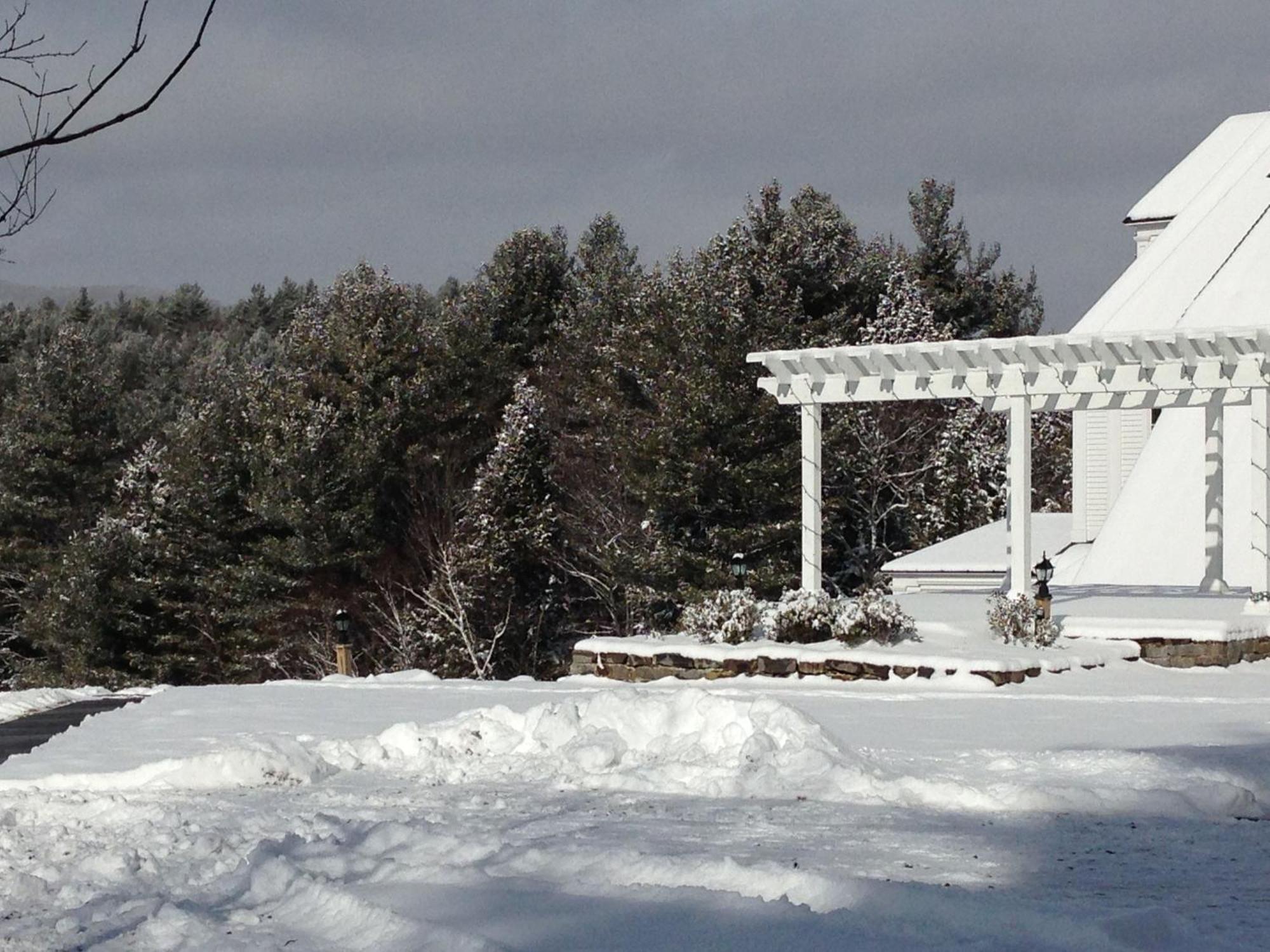 Adams Hill House Retreat - Artist-Architect'S Estate, Newfane Vermont Bed & Breakfast Exterior photo